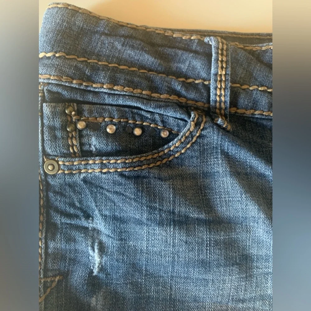 1st Kiss Embellished Raw Hem Jean Shorts